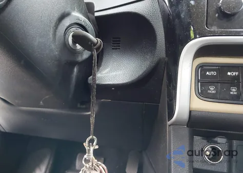 2019 Toyota Corolla Le from USA, damaged, VIN 5YFBURHE4KP867525